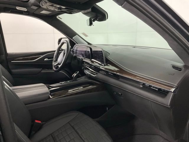 Certified 2023 Cadillac Escalade ESV Premium Luxury Platinum image 27