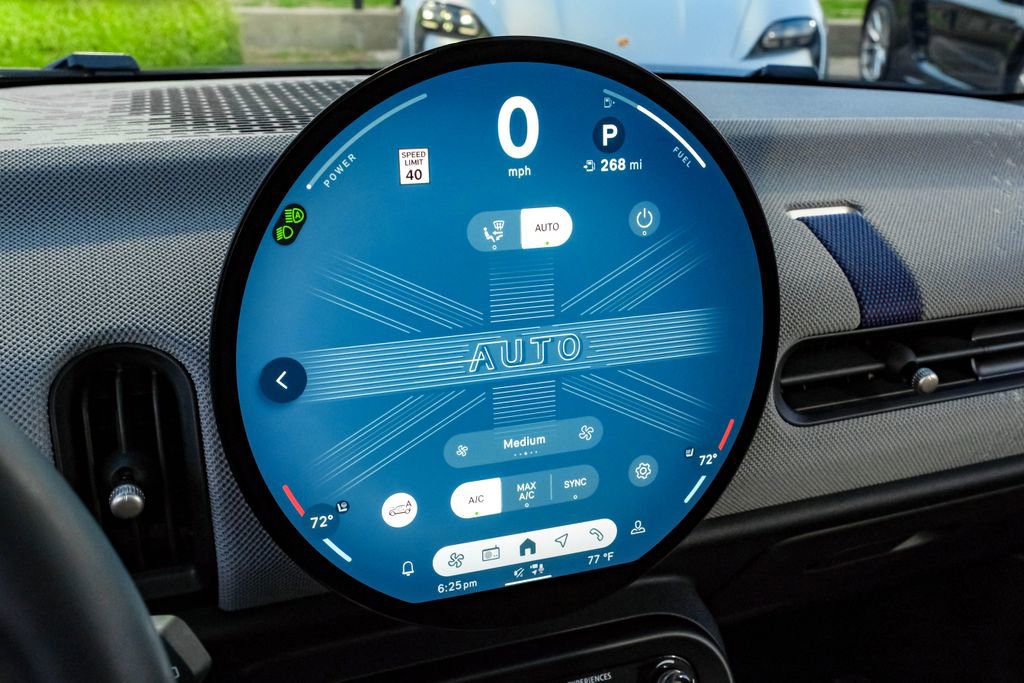 Used 2025 MINI Cooper S image 37