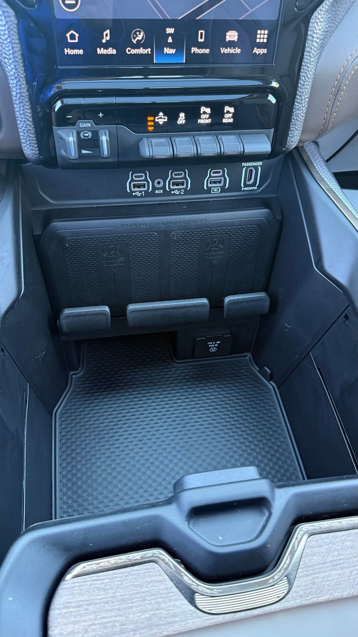 Used 2025 RAM 1500 Limited w/ Bed Utility Group image 52