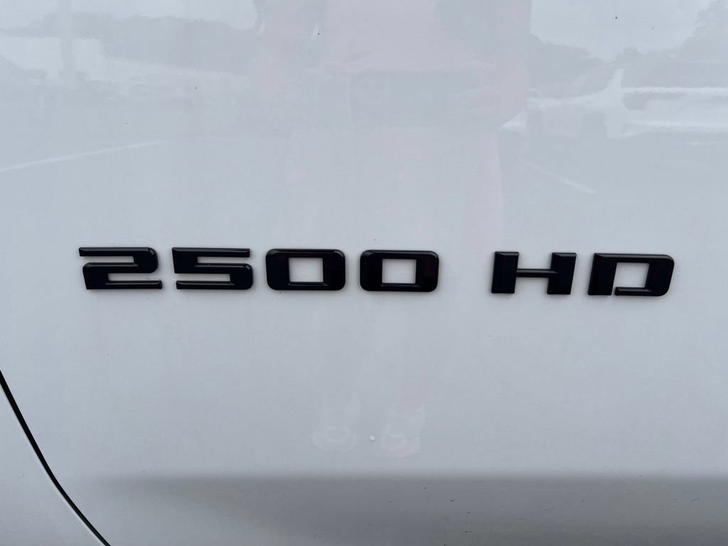 Used 2025 Chevrolet Silverado 2500 Custom w/ Custom Convenience Package AWD/4WD image 7