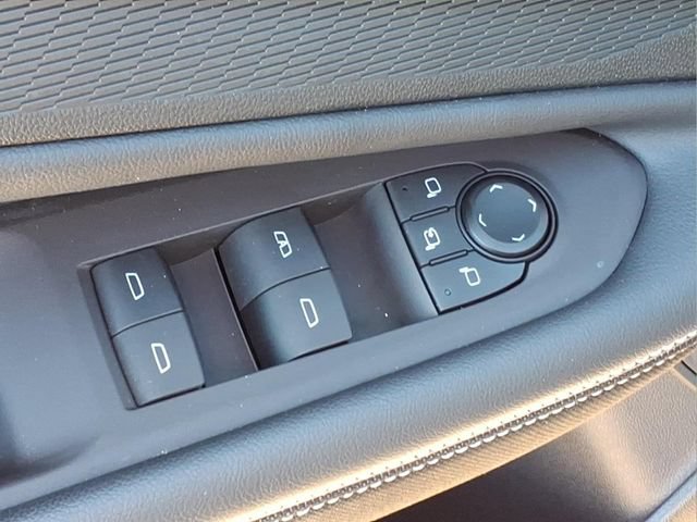 Used 2024 Chevrolet Blazer EV LT AWD/4WD image 16
