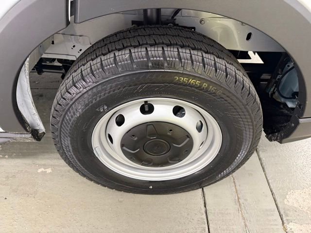 New 2026 Ford Transit 250 148 Medium Roof image 5