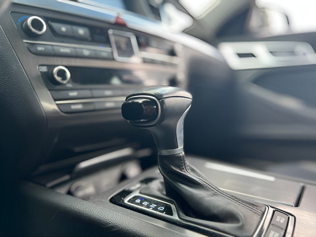 Used 2019 Genesis G80 3.8 RWD image 35