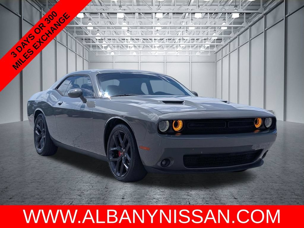 Used 2019 Dodge Challenger SXT w/ Blacktop Package