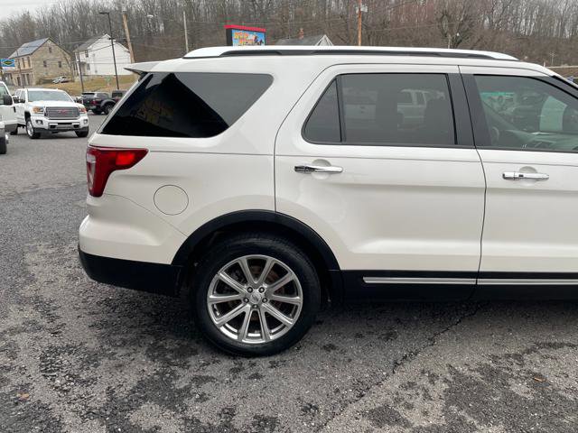Used 2016 Ford Explorer Limited image 8