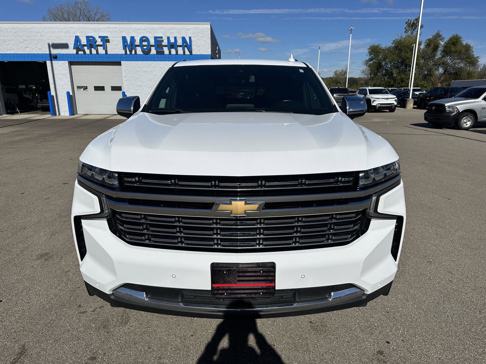 Used 2023 Chevrolet Suburban Premier image 12