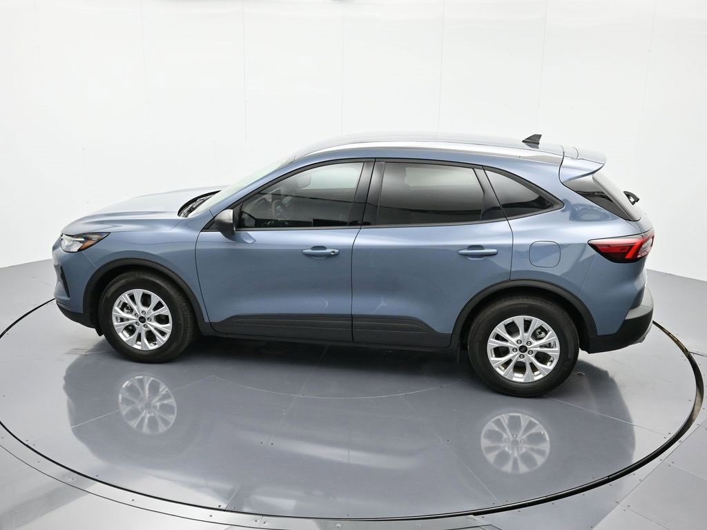 Certified 2025 Ford Escape Active image 41