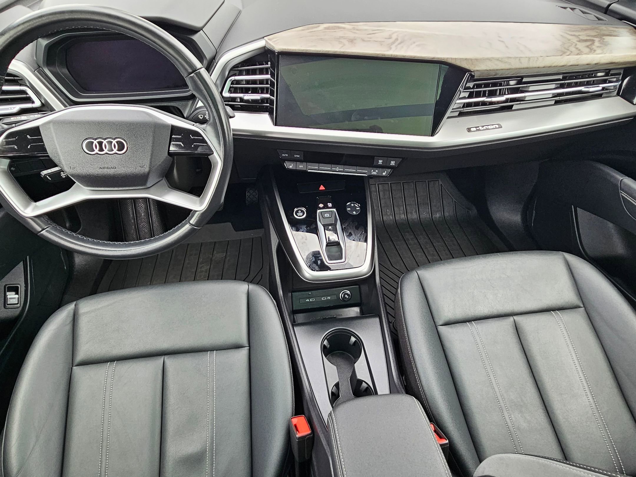 Used 2023 Audi Q4 e-tron Premium w/ Convenience Package AWD/4WD image 22