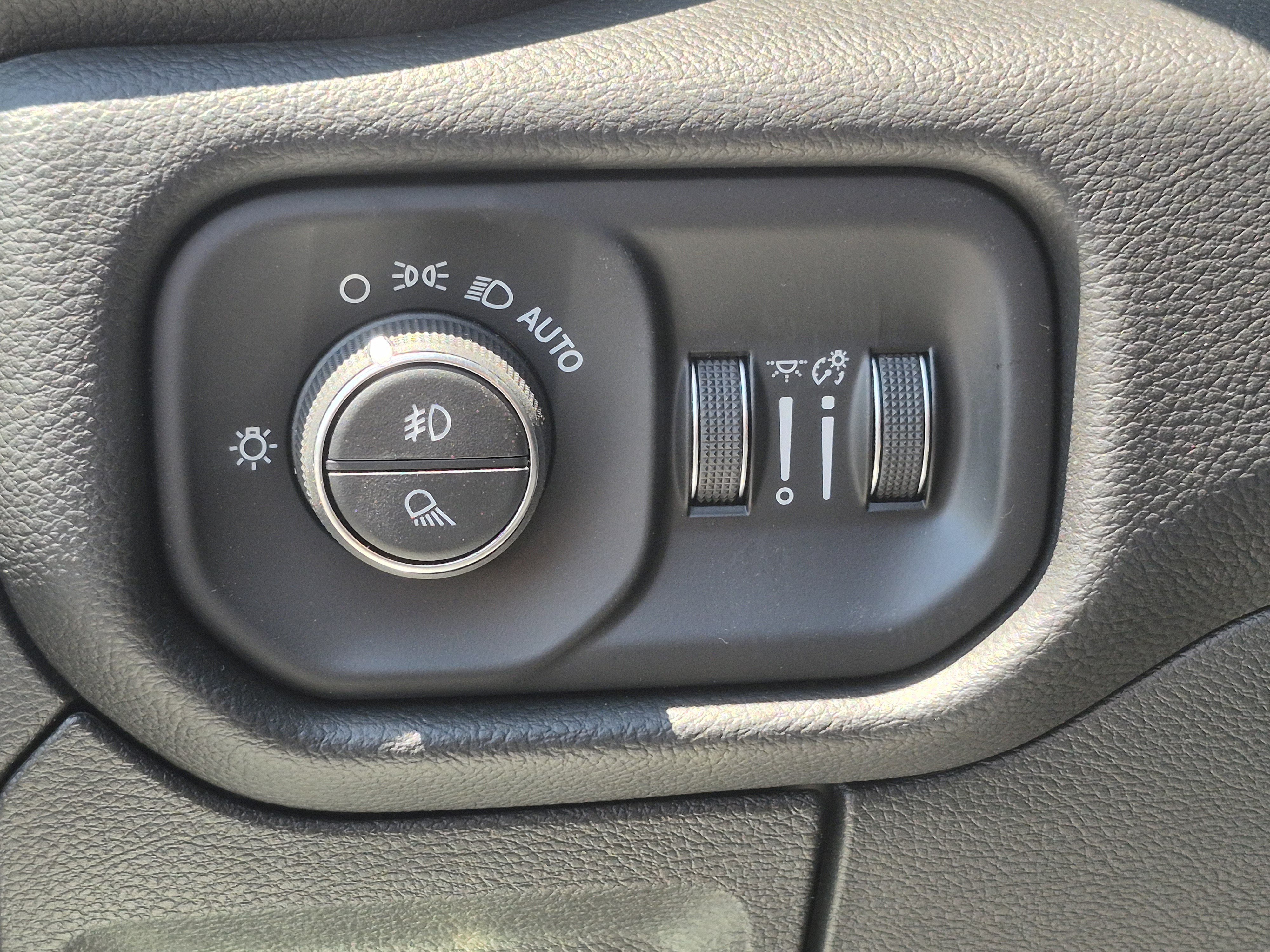 New 2026 RAM 1500 RHO AWD/4WD image 9