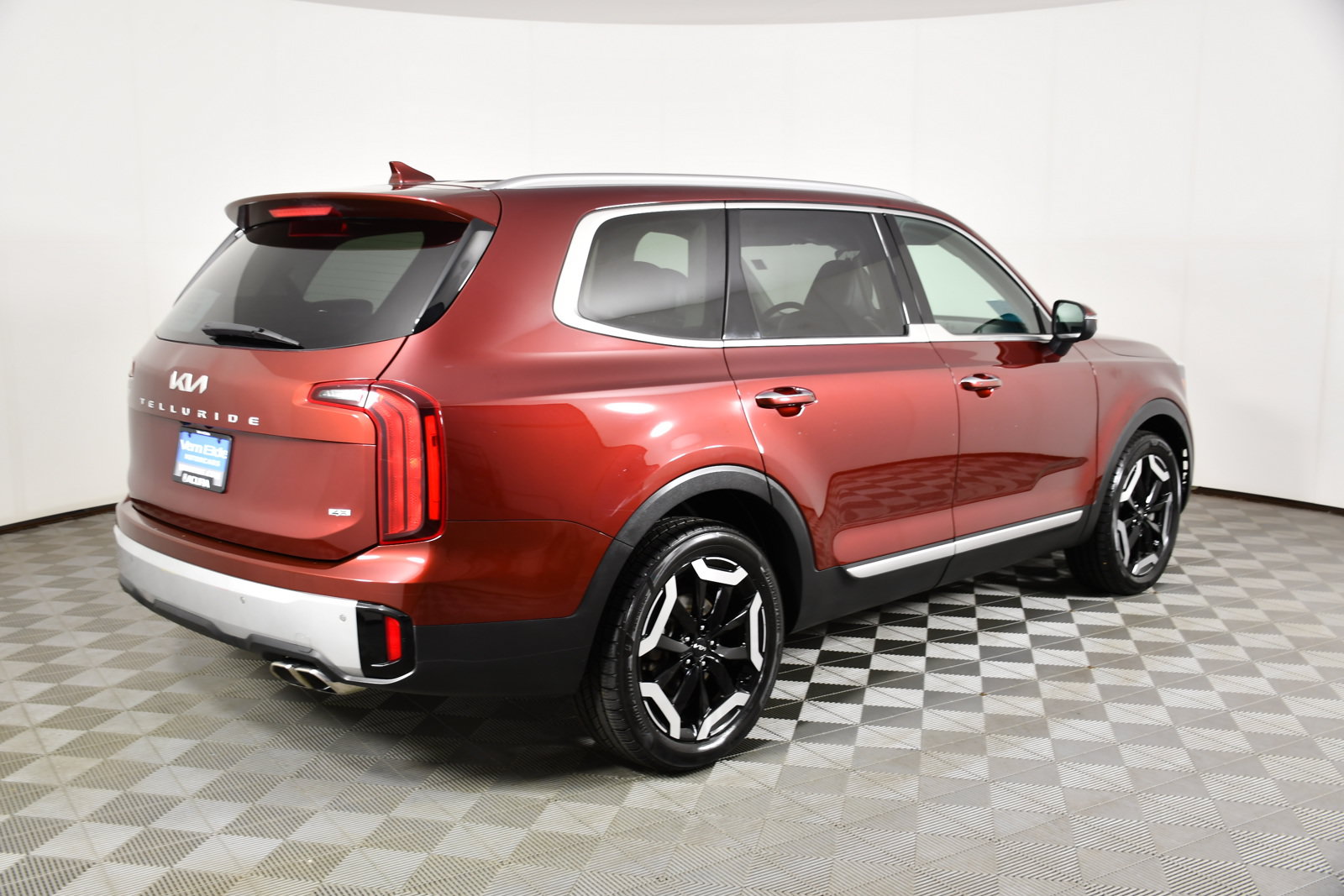 Used 2023 Kia Telluride S w/ S Sunroof Package AWD/4WD image 6