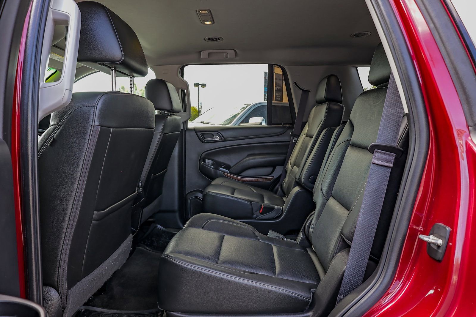 Used 2017 Chevrolet Tahoe Premier AWD/4WD image 18