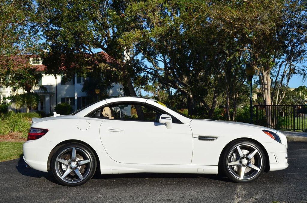 Used 2015 Mercedes-Benz SLK 250 image 38