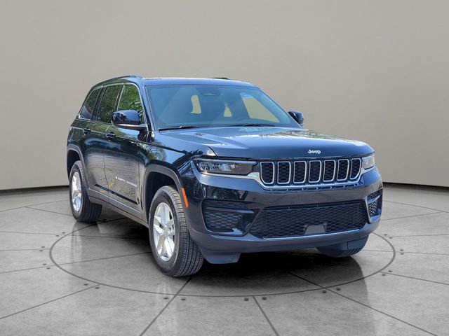 Certified 2024 Jeep Grand Cherokee Laredo X w/ Luxury Tech Group I AWD/4WD image 14