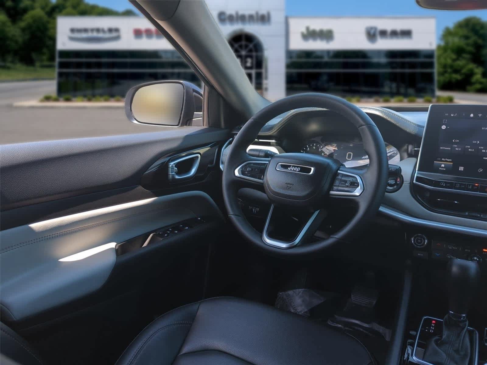 Used 2024 Jeep Compass Limited AWD/4WD image 28