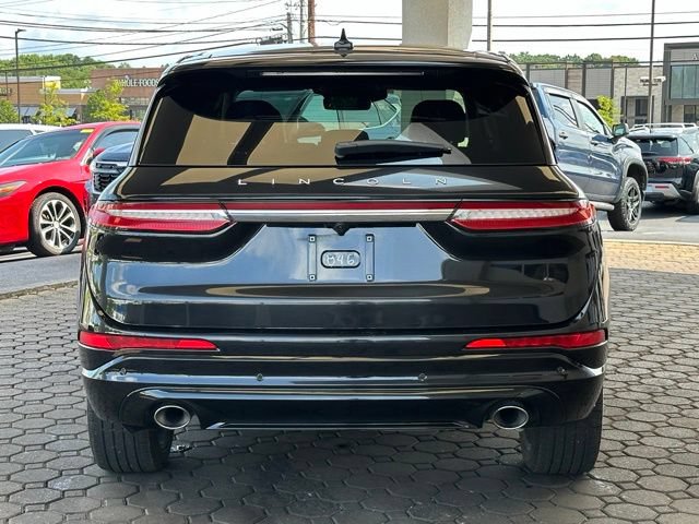 Certified 2025 Lincoln Corsair FWD w/ Equipment Group 101A image 4
