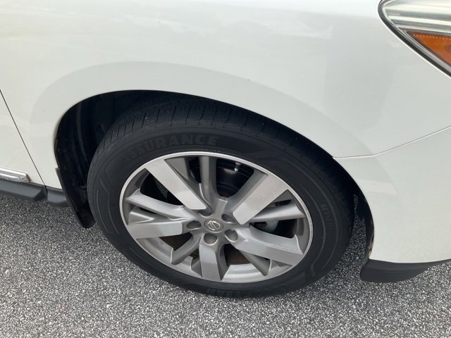 Used 2015 Nissan Pathfinder Platinum image 4