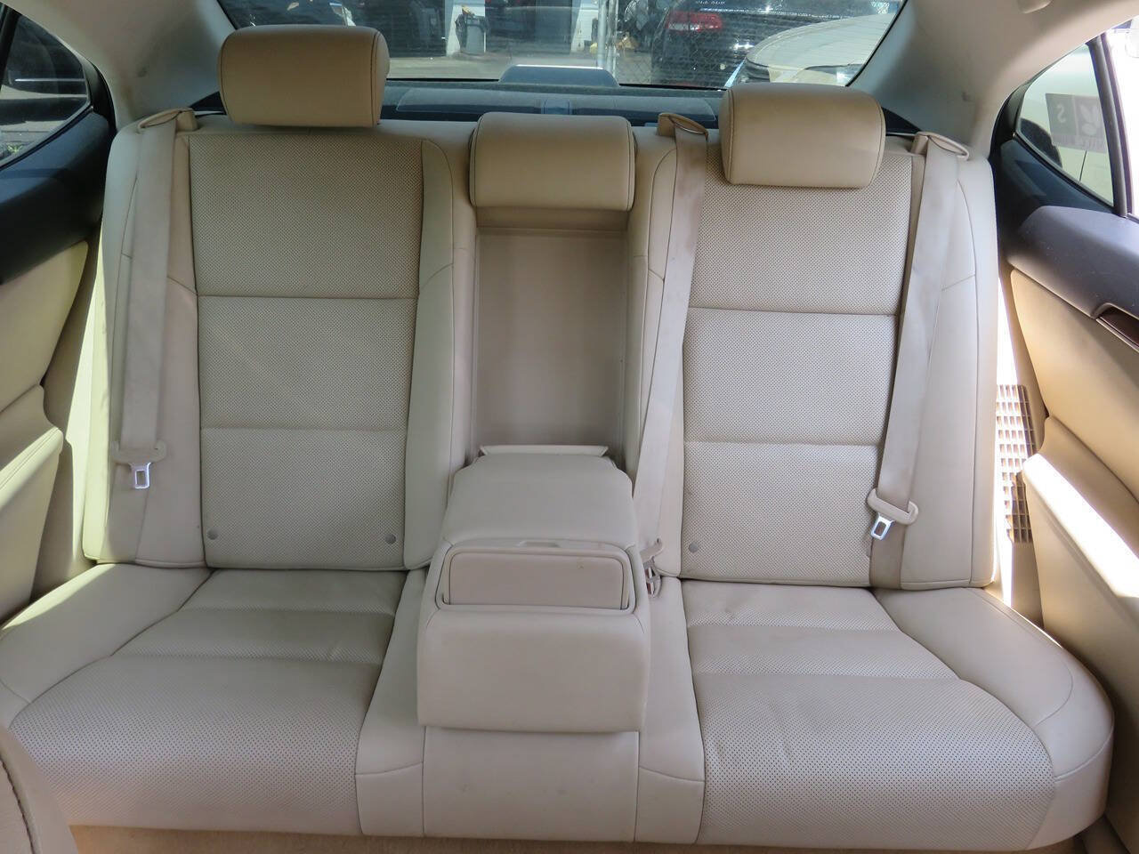 Used 2015 Lexus ES 300h w/ Premium Package w/Bamboo Trim FWD image 24
