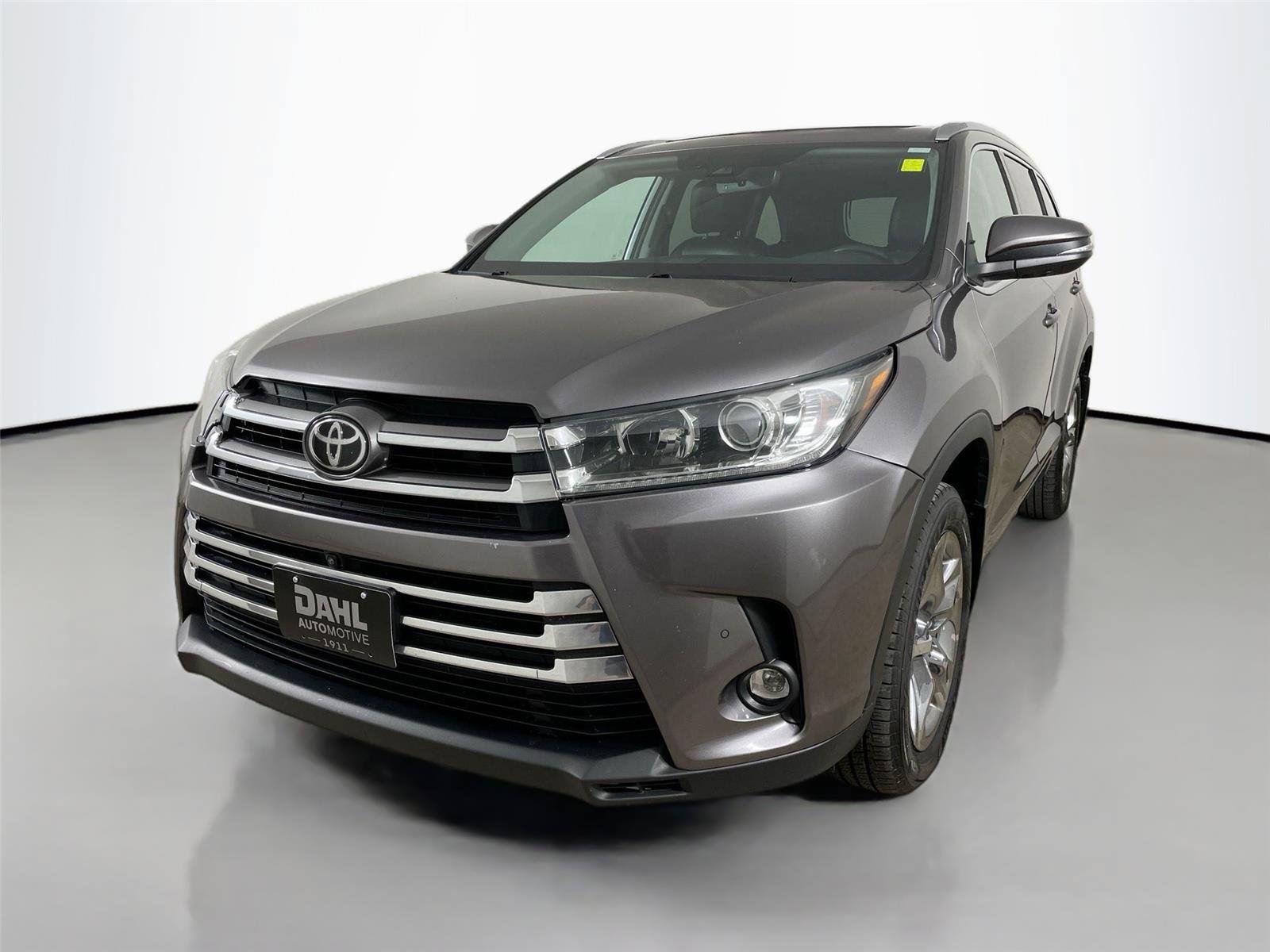 Used 2019 Toyota Highlander Limited Platinum AWD/4WD image 4