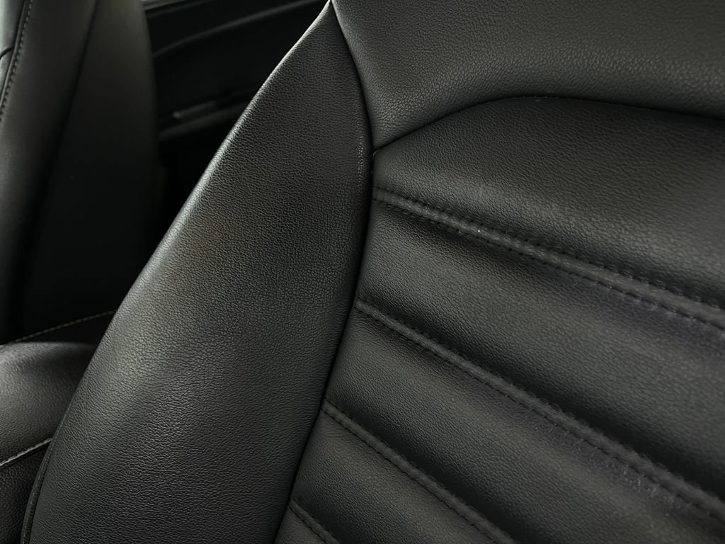 Used 2017 Ford Fusion SE w/ Fusion SE Technology Package image 16