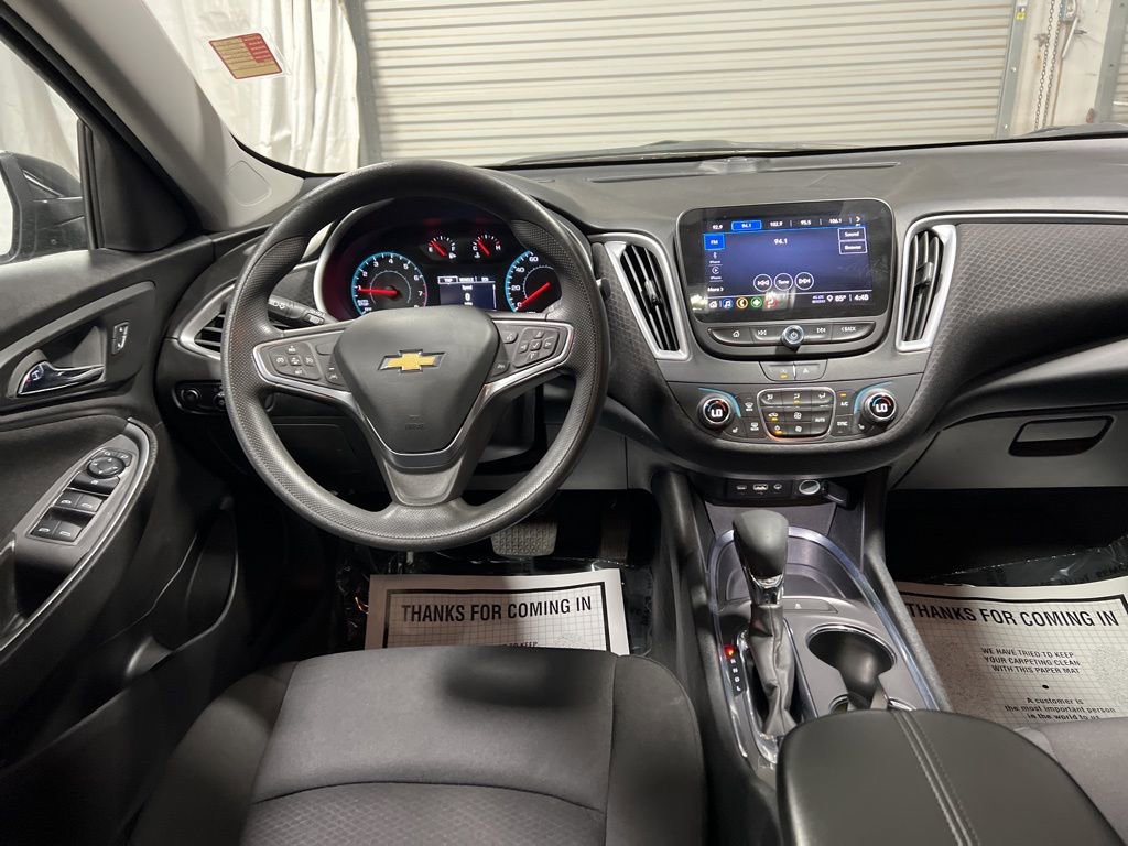 Used 2023 Chevrolet Malibu LT FWD image 15