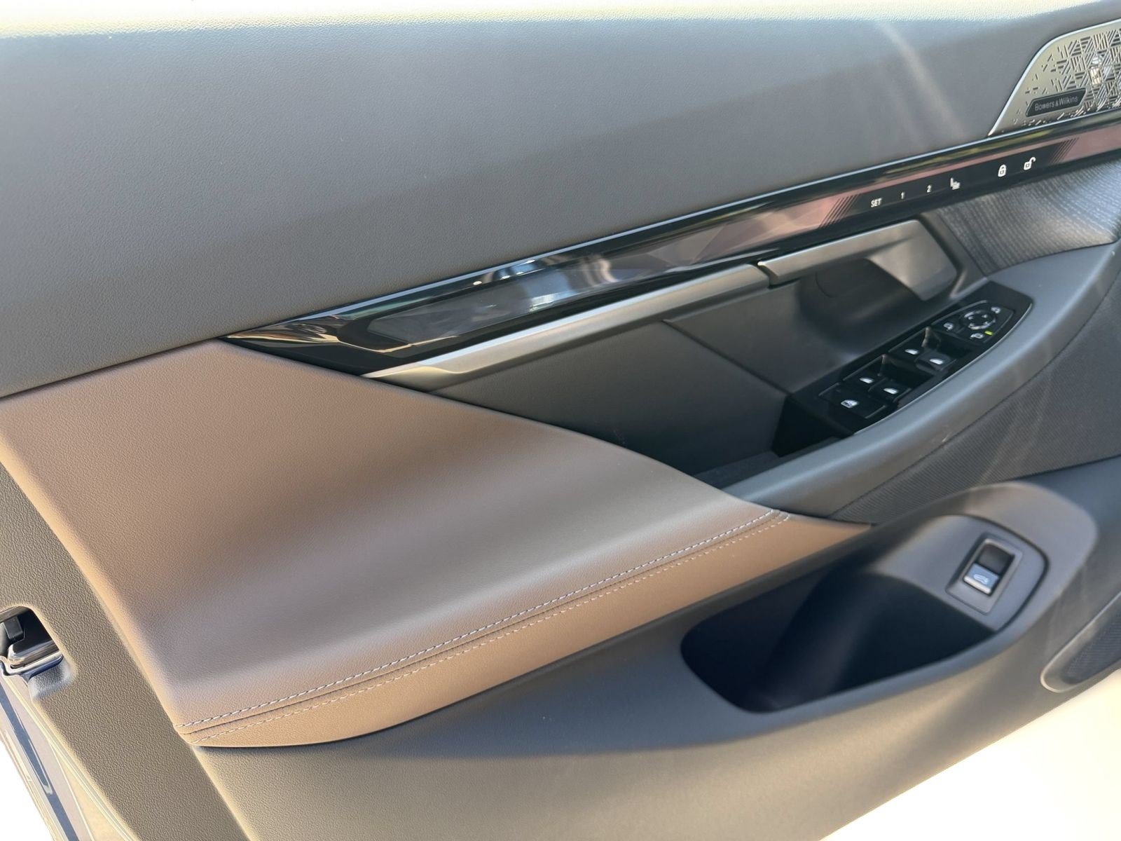 New 2027 BMW 530i RWD image 13