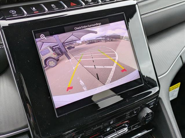 New 2025 Jeep Grand Cherokee Laredo w/ Luxury Tech Group I image 13