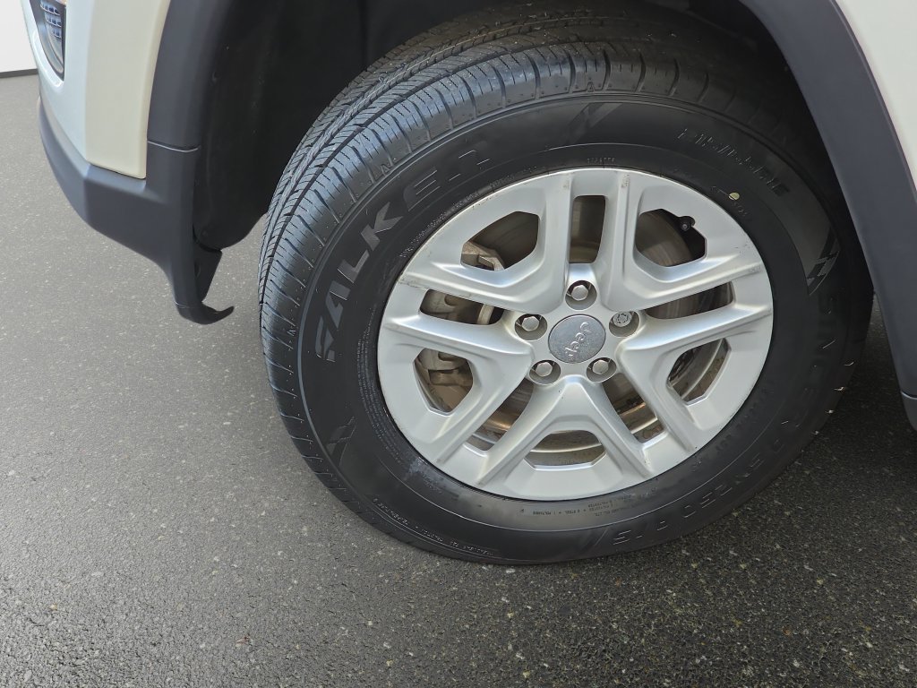 Used 2019 Jeep Compass Sport w/ Cold Weather Group AWD/4WD image 33