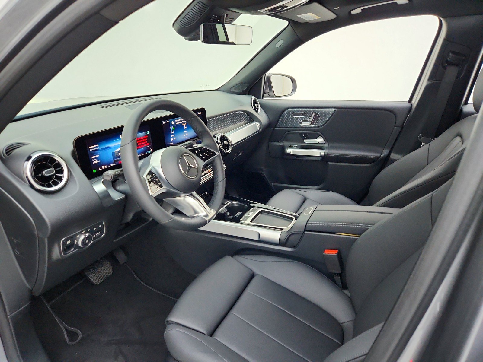New 2026 Mercedes-Benz GLB 250 image 16