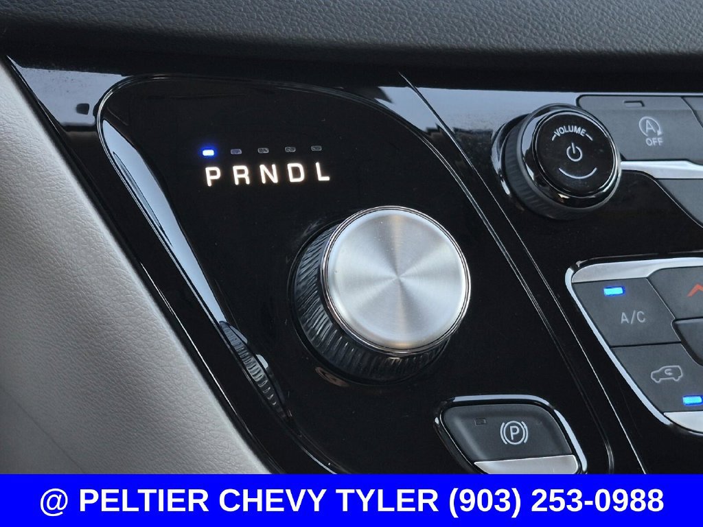Used 2023 Chrysler Voyager LX FWD image 23