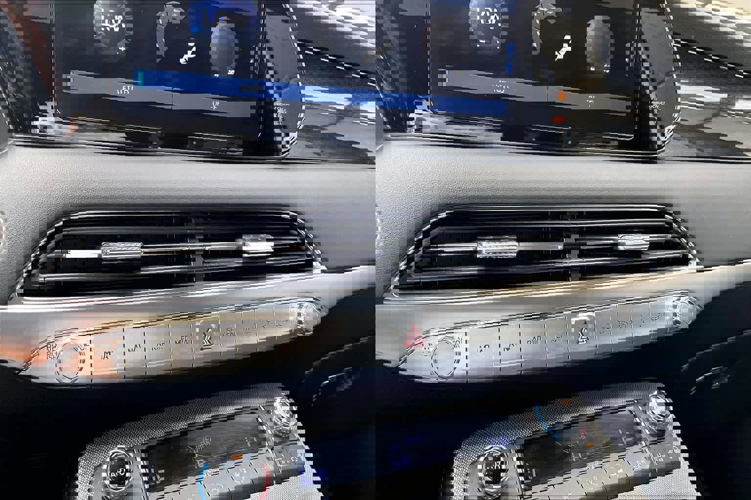 Used 2021 Hyundai Palisade Calligraphy w/ Cargo Package image 32