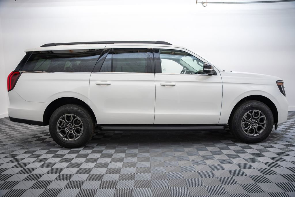 New 2026 Ford Expedition Max Active AWD/4WD image 4
