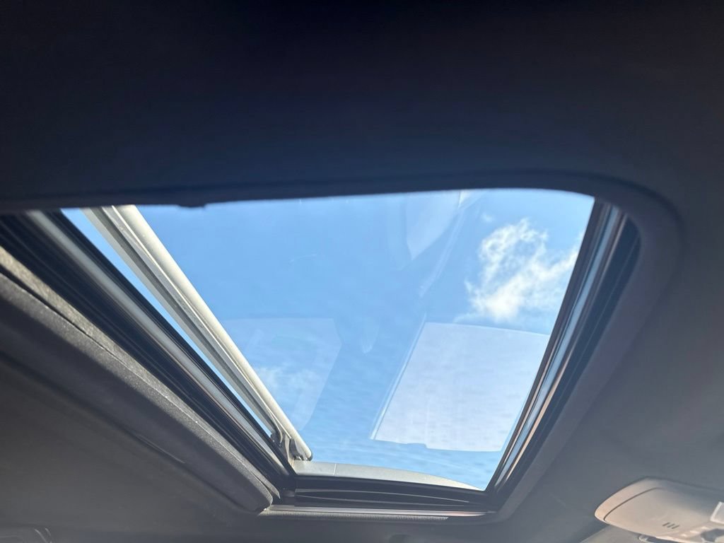 Used 2019 Chevrolet Traverse LT FWD image 8