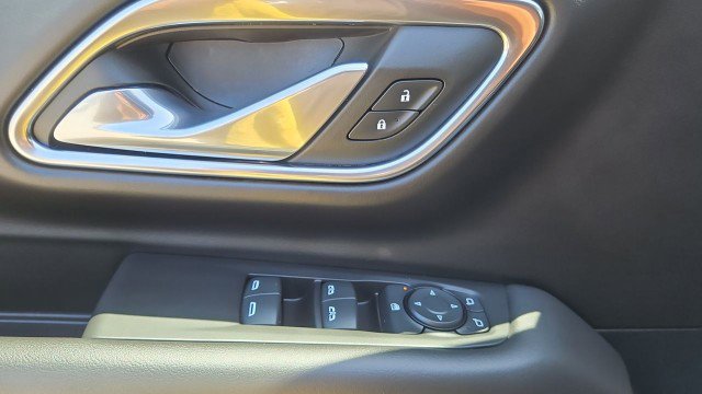 Used 2023 Chevrolet Suburban LS RWD image 22