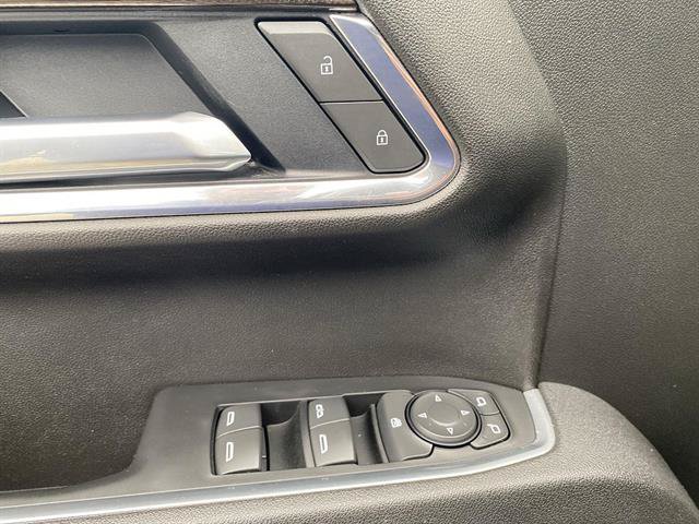 Used 2025 Chevrolet Silverado 1500 LT AWD/4WD image 41