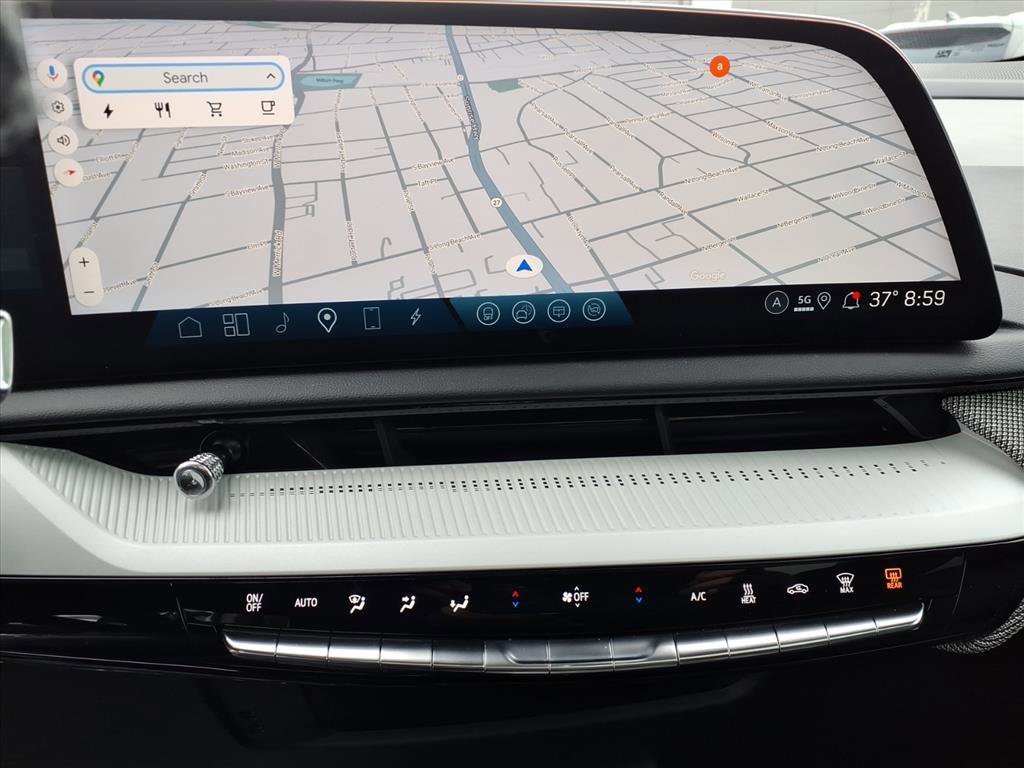 Certified 2025 Cadillac Optiq Luxury 1 w/ LPO, Floor Liner Package image 28