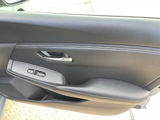 Used 2024 Nissan Sentra SV FWD image 16