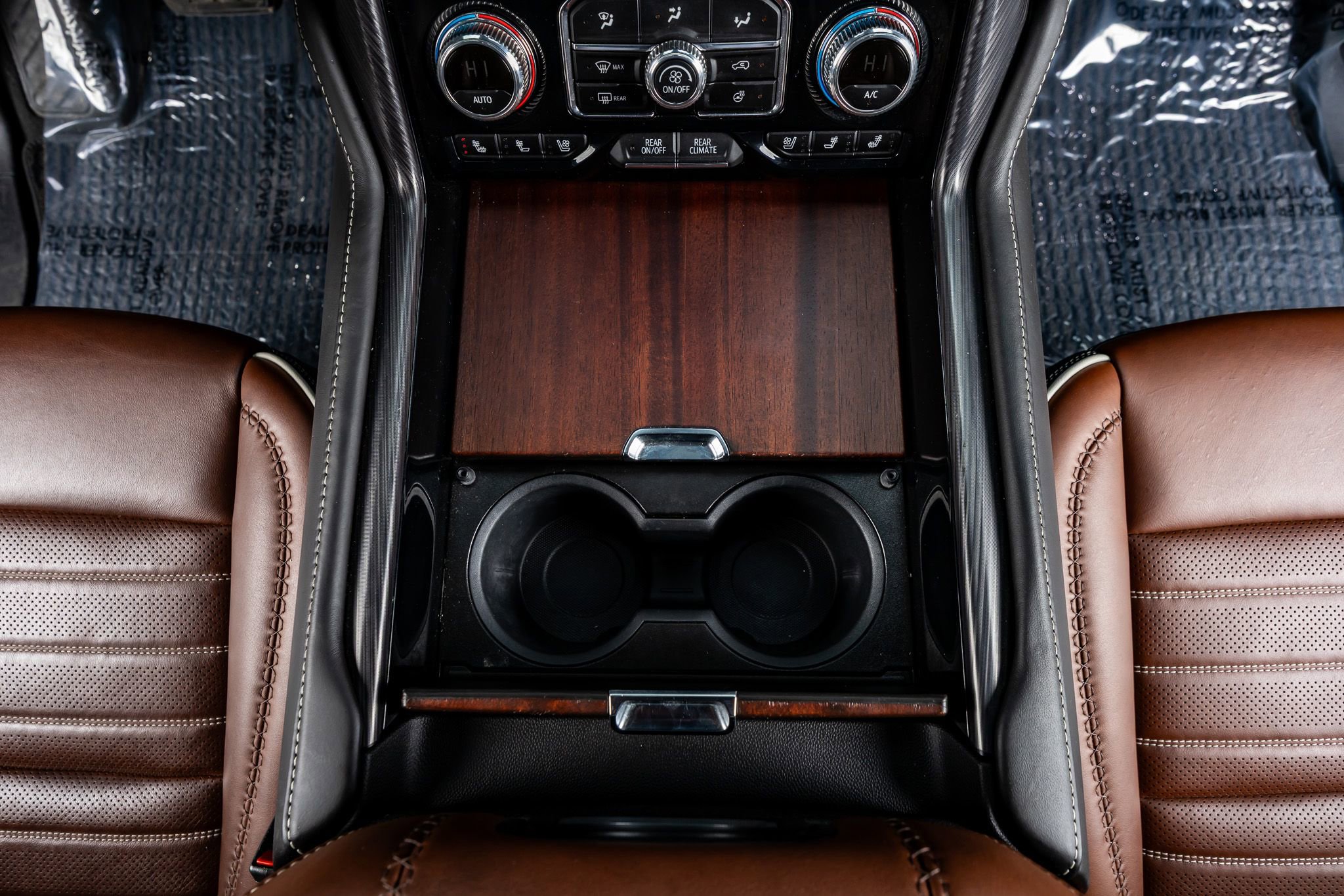 Used 2023 GMC Yukon XL Denali Ultimate image 28