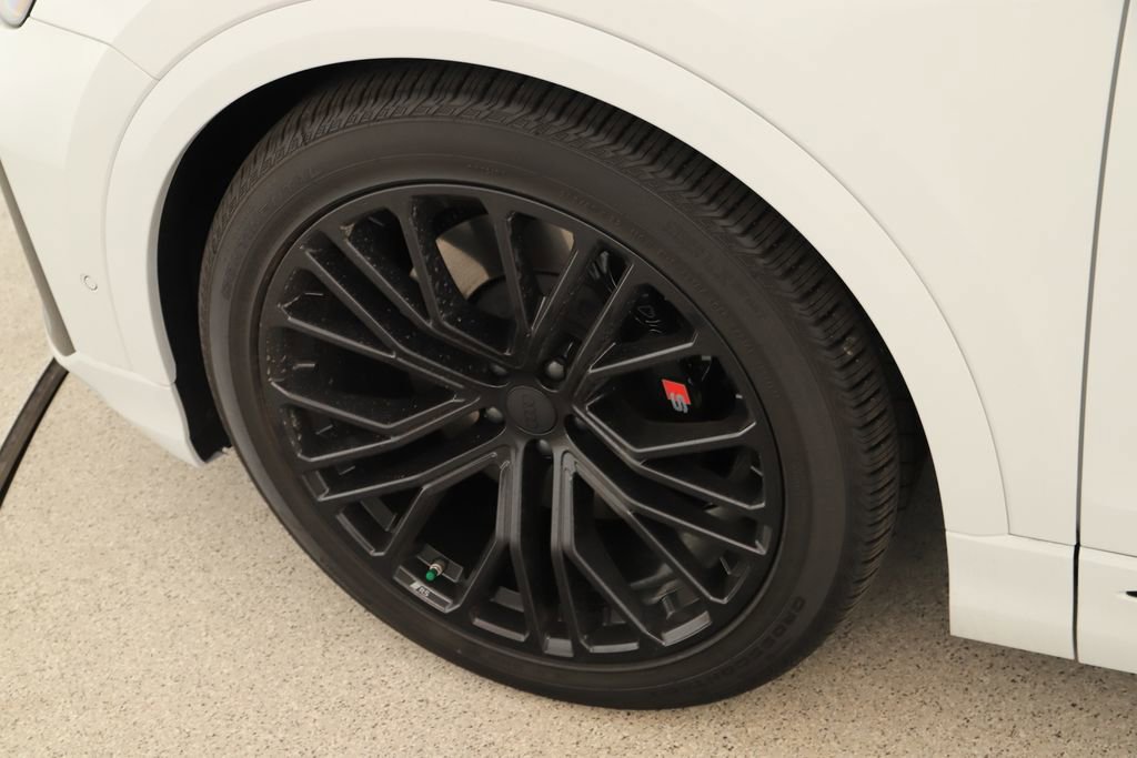 New 2026 Audi SQ8 Premium Plus image 30