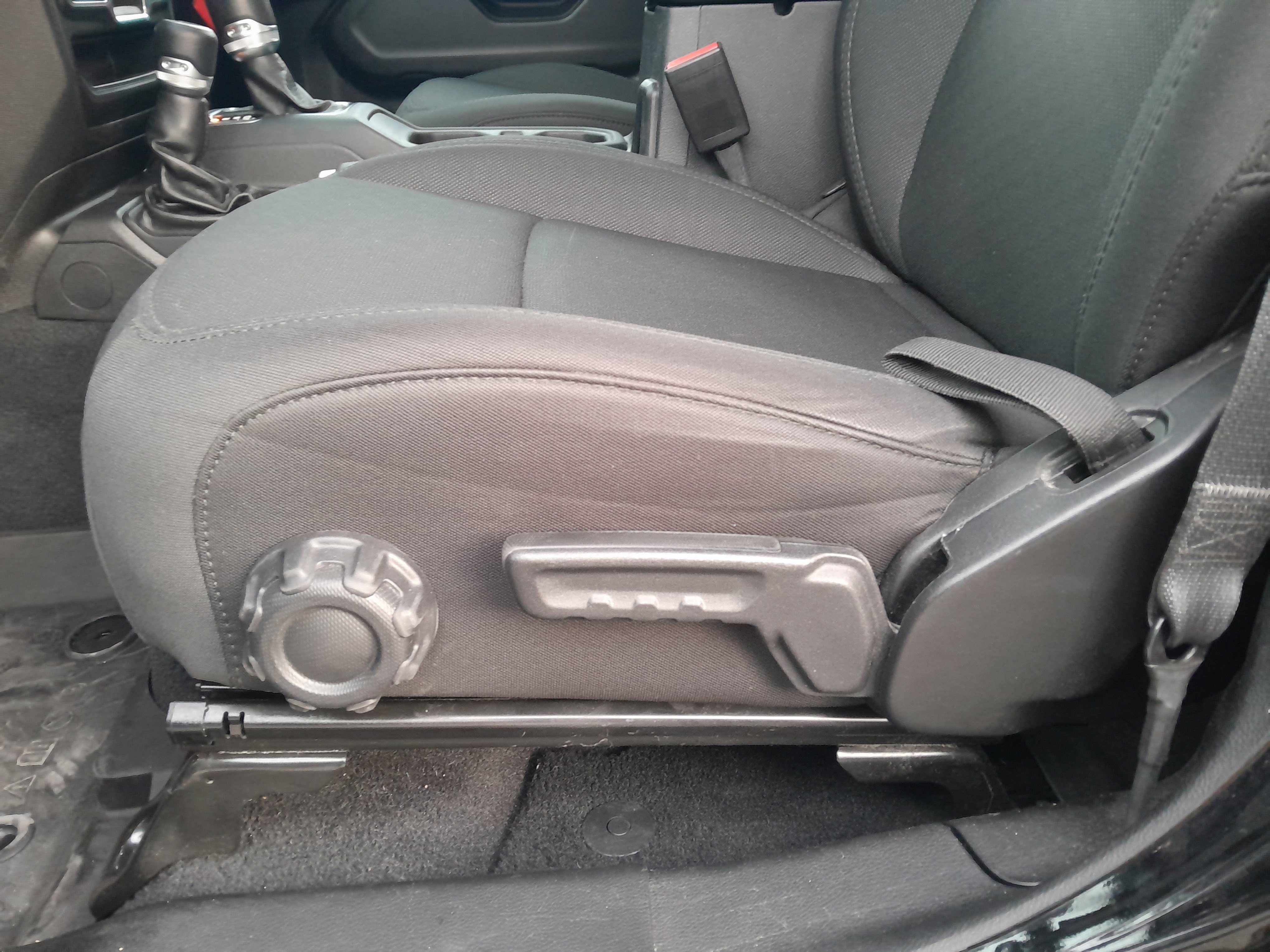 Certified 2022 Jeep Gladiator Sport image 11