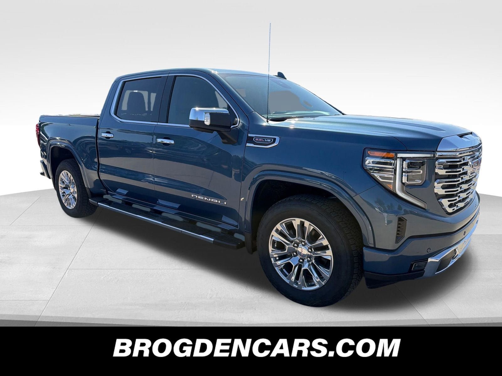 New 2026 GMC Sierra 1500 Denali w/ Technology Package AWD/4WD image 1