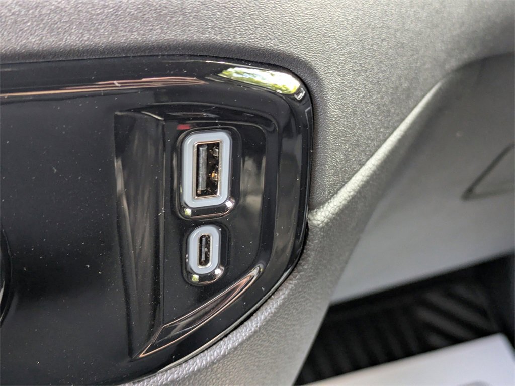 New 2026 GMC Sierra 2500 SLE image 24