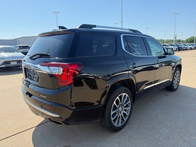 Used 2023 GMC Acadia Denali w/ Denali Ultimate Package AWD/4WD image 3