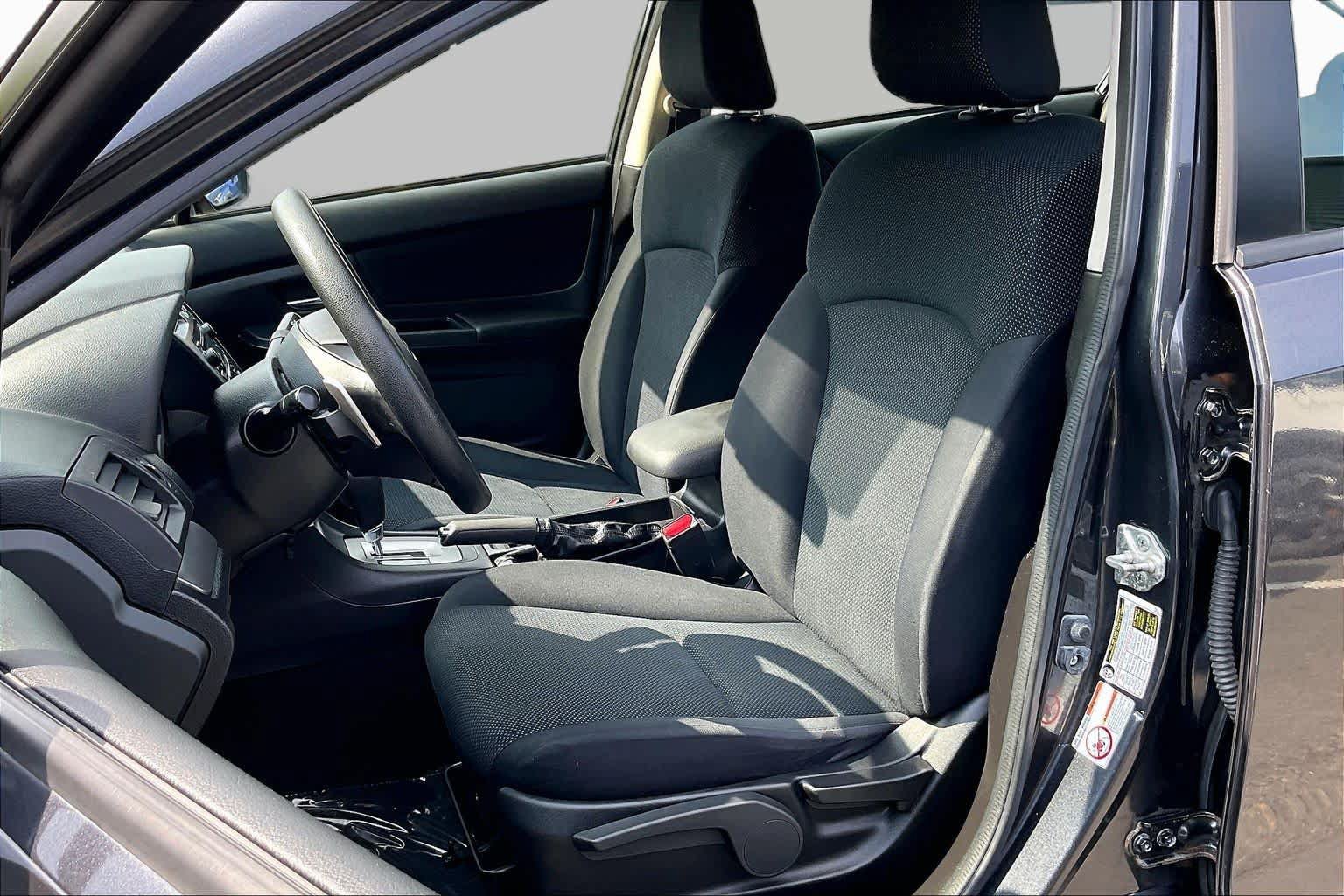 Used 2013 Subaru Impreza 2.0i Premium w/ All-Weather Pkg AWD/4WD image 8
