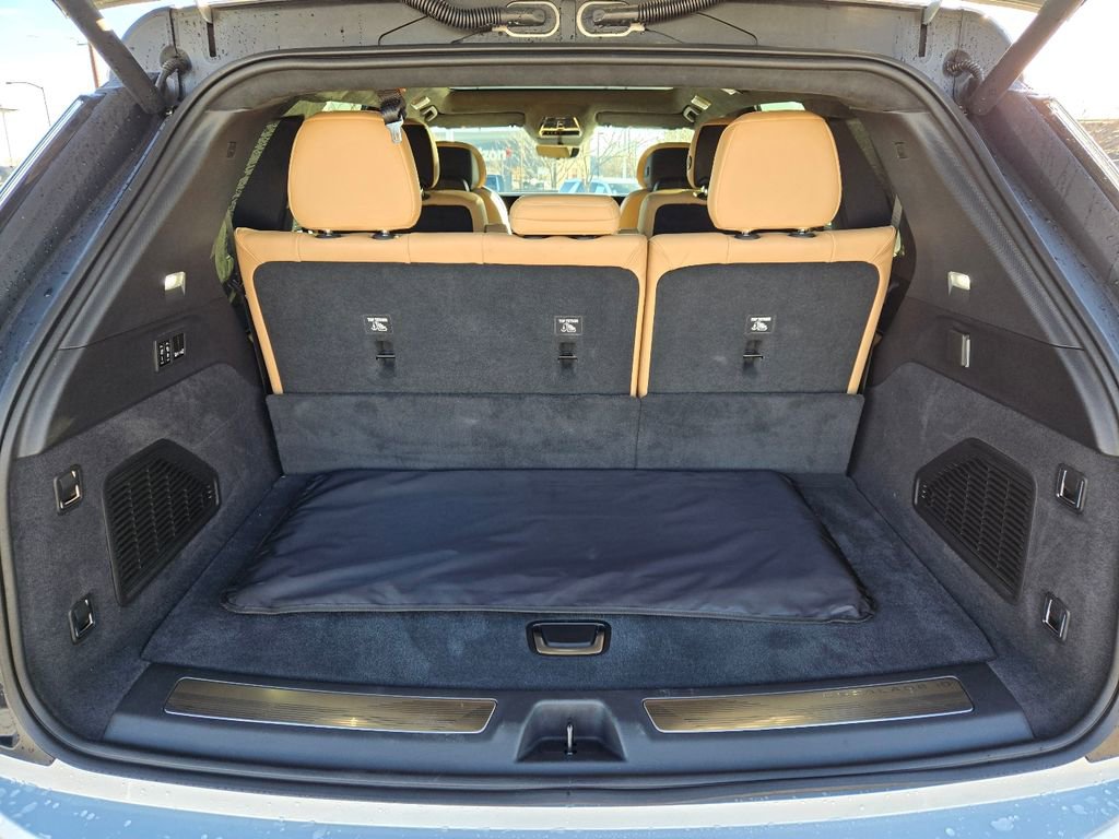New 2025 Cadillac Escalade IQ Luxury 2 w/ LPO, Etrunk Organizer Package image 10