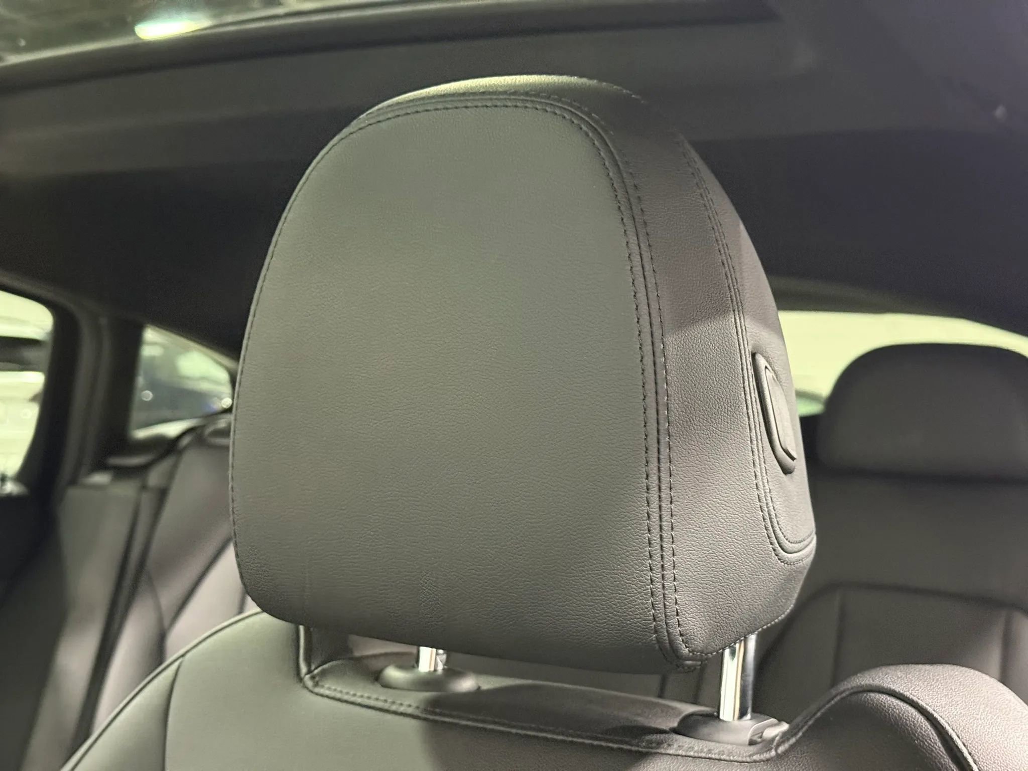 Used 2019 BMW X4 xDrive30i AWD/4WD image 18