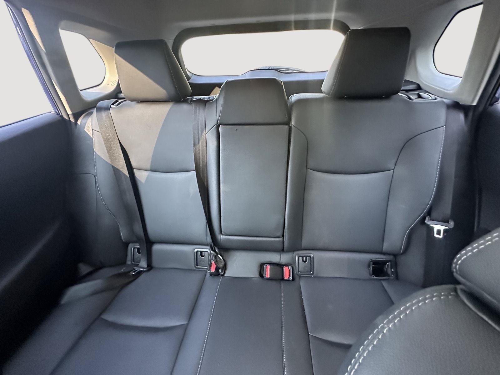 Used 2025 Toyota Corolla Cross XLE AWD/4WD image 12