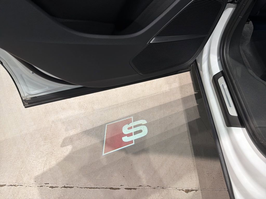 Used 2025 Audi SQ7 Prestige image 40