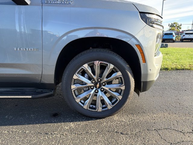 New 2026 Chevrolet Tahoe High Country w/ Sun And Tow Package AWD/4WD image 18