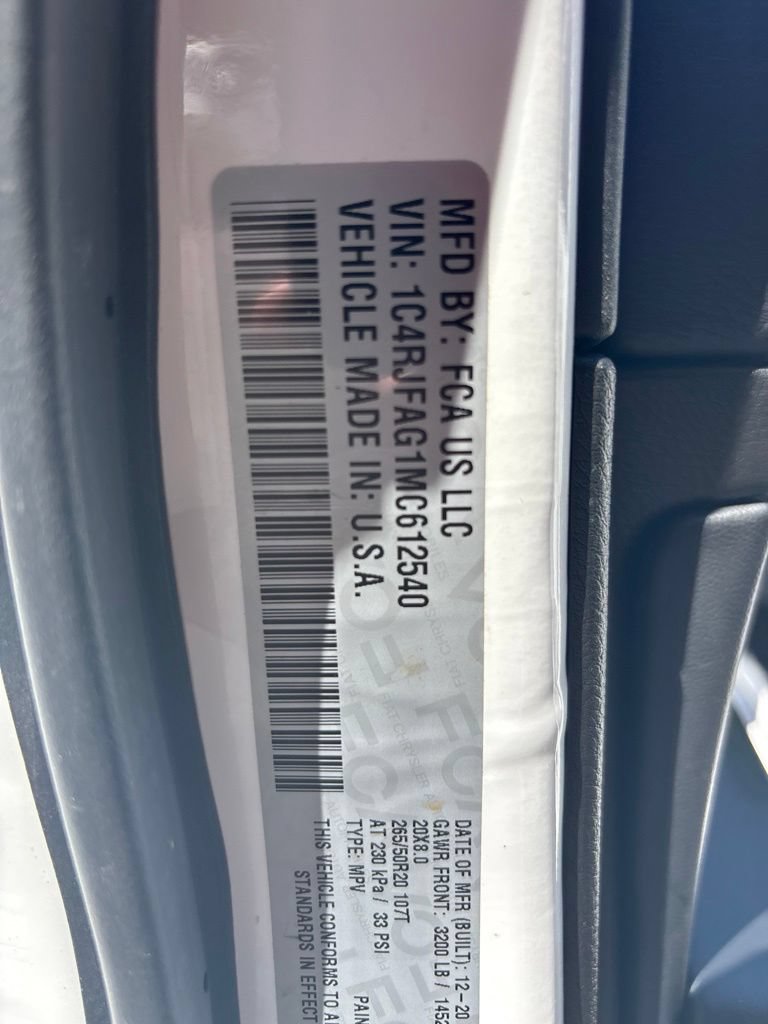 Used 2021 Jeep Grand Cherokee Laredo X AWD/4WD image 10