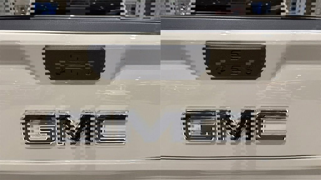 New 2026 GMC Sierra 1500 Denali Ultimate image 9